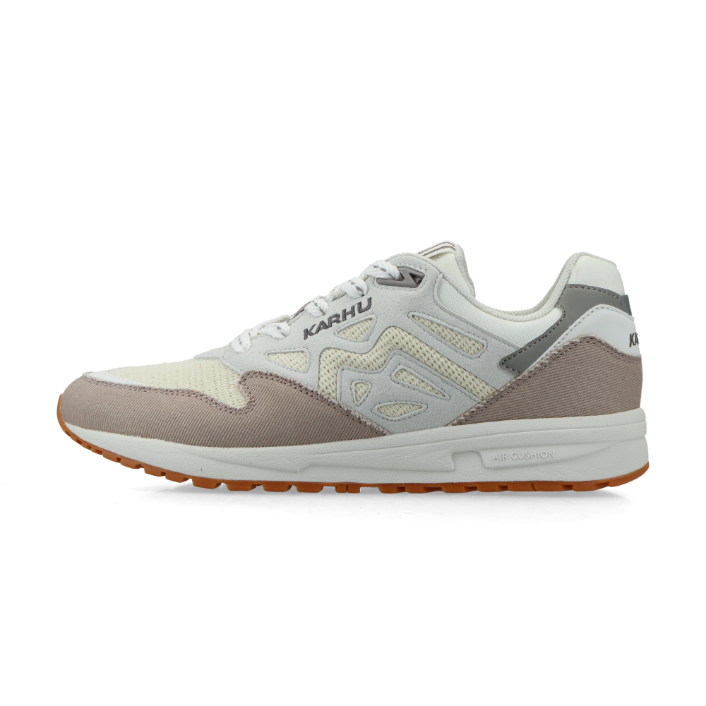 Karhu Legacy 96 (atmosphere / white asparagus)