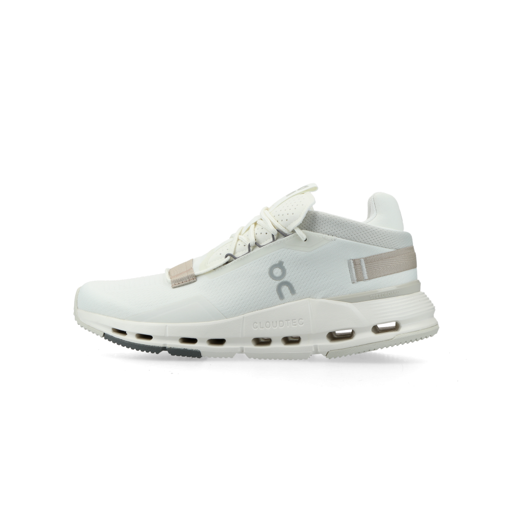 On Cloudnova 2 W (ice / sand)