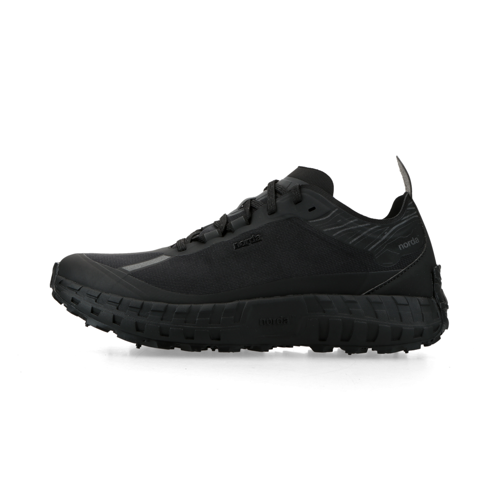 norda 001A M "Stealth Black" - 42 2/3