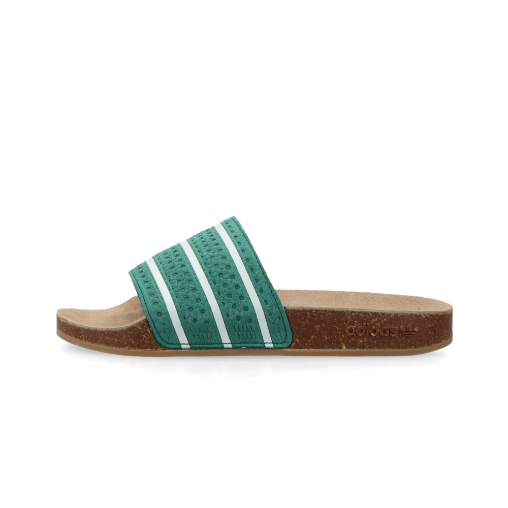 adidas Adilette (collegiate green / core white / gum), vue de côté