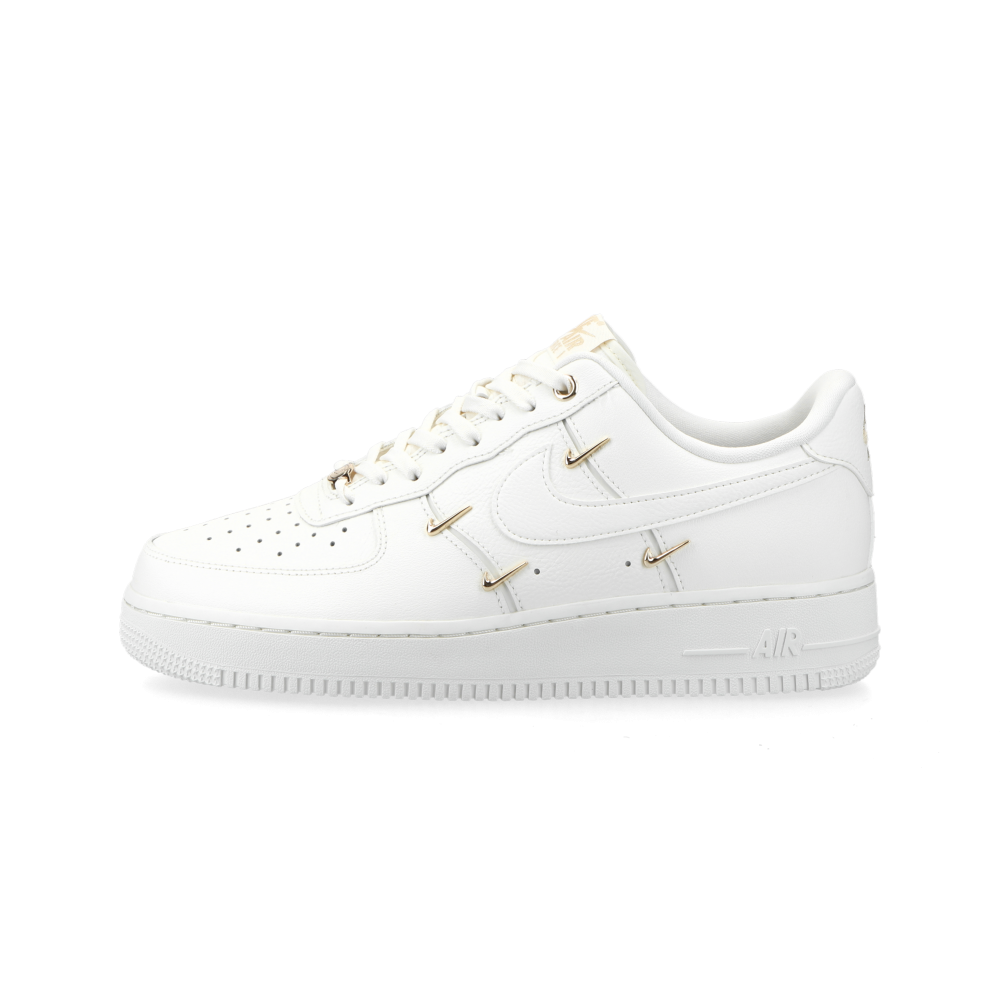Nike WMNS Air Force 1 '07 LX (sail / sail / metallic gold) - 40.5