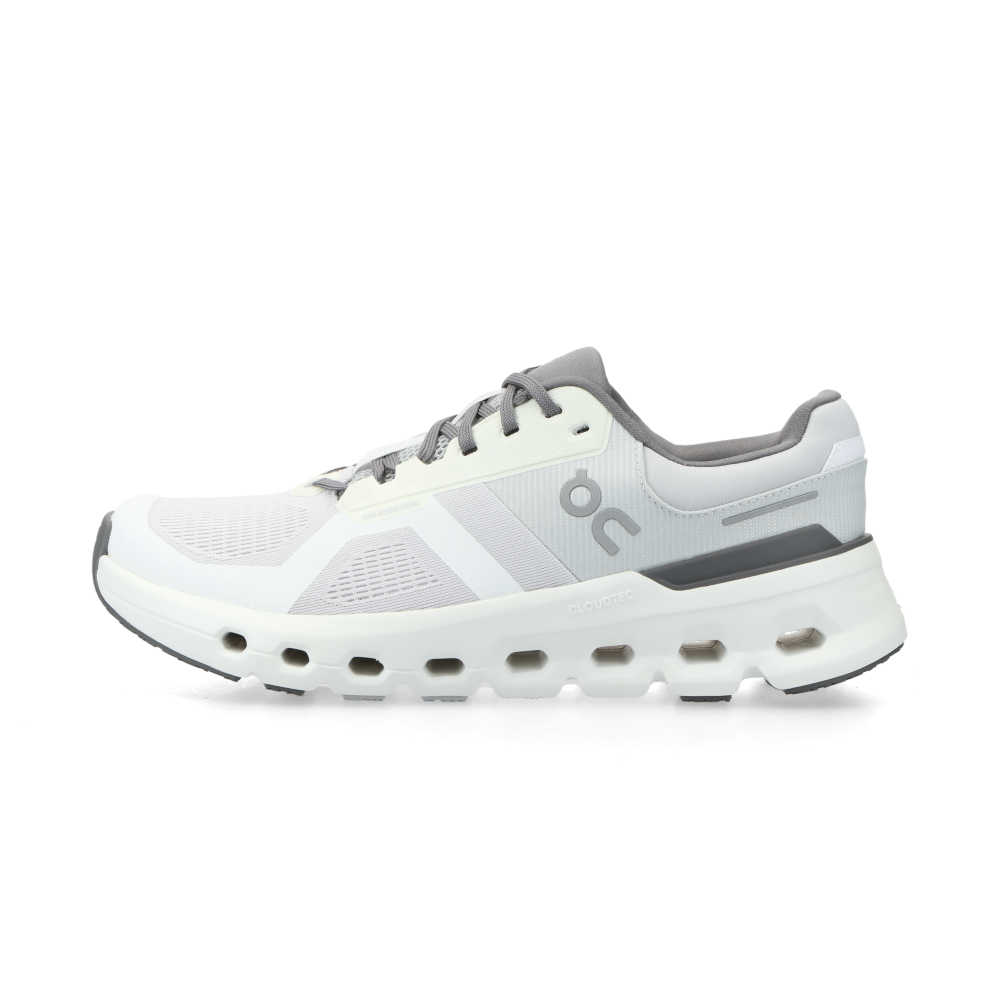 On Cloudrunner 2 M (frost / white)