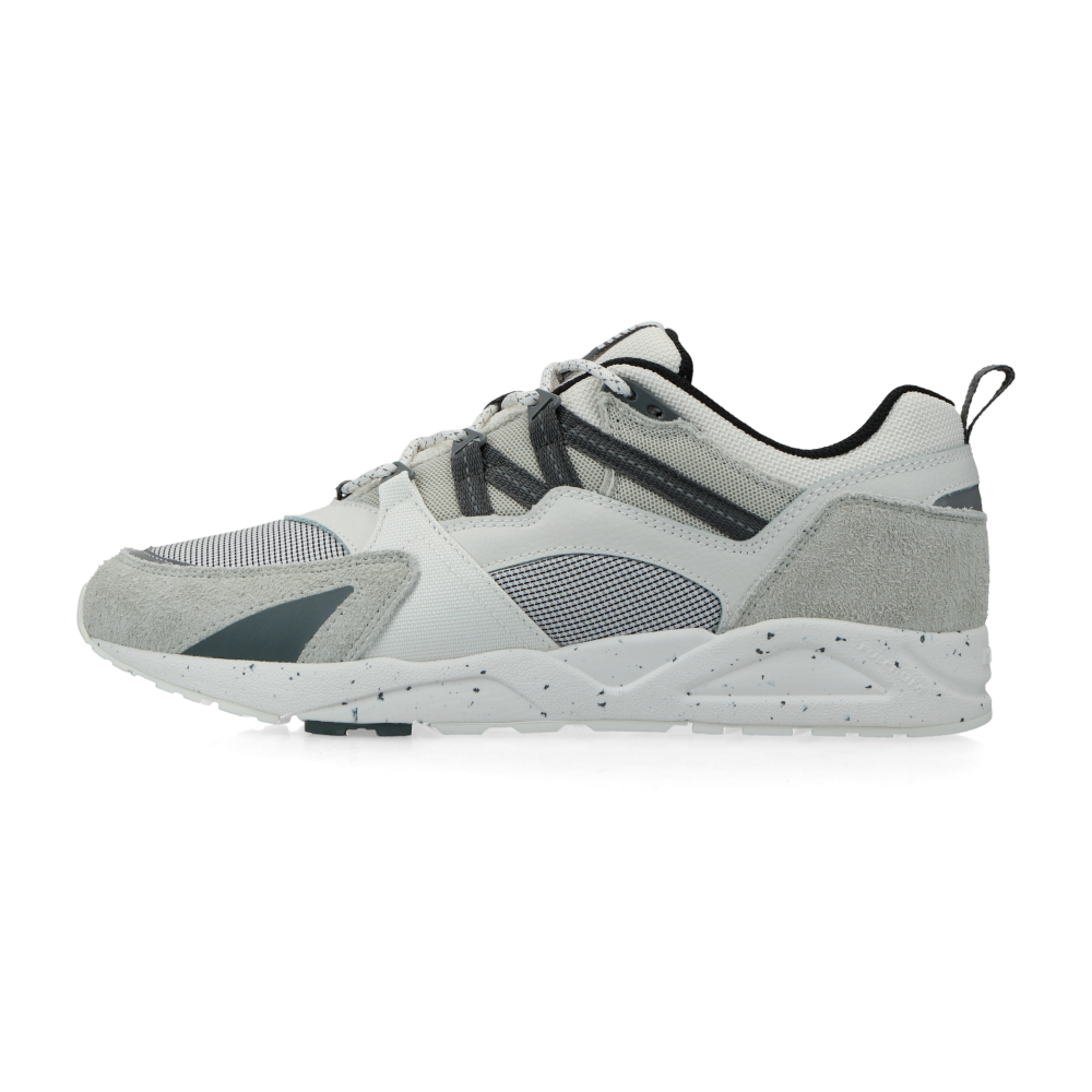 Karhu Fusion 2.0 (foggy dew / turbulence)
