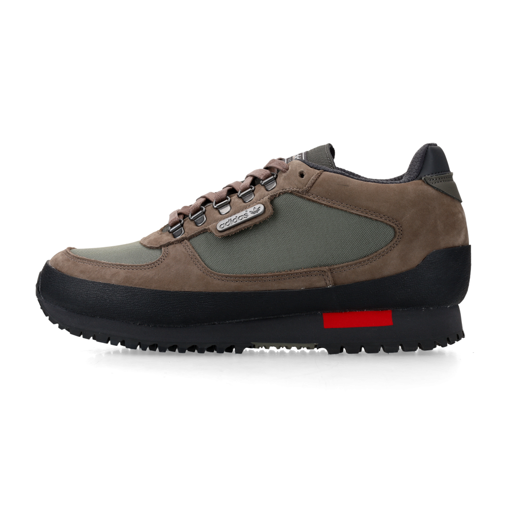 adidas Winterhill SPZL F.C. (utility black / utility black / clear brown), vue de côté
