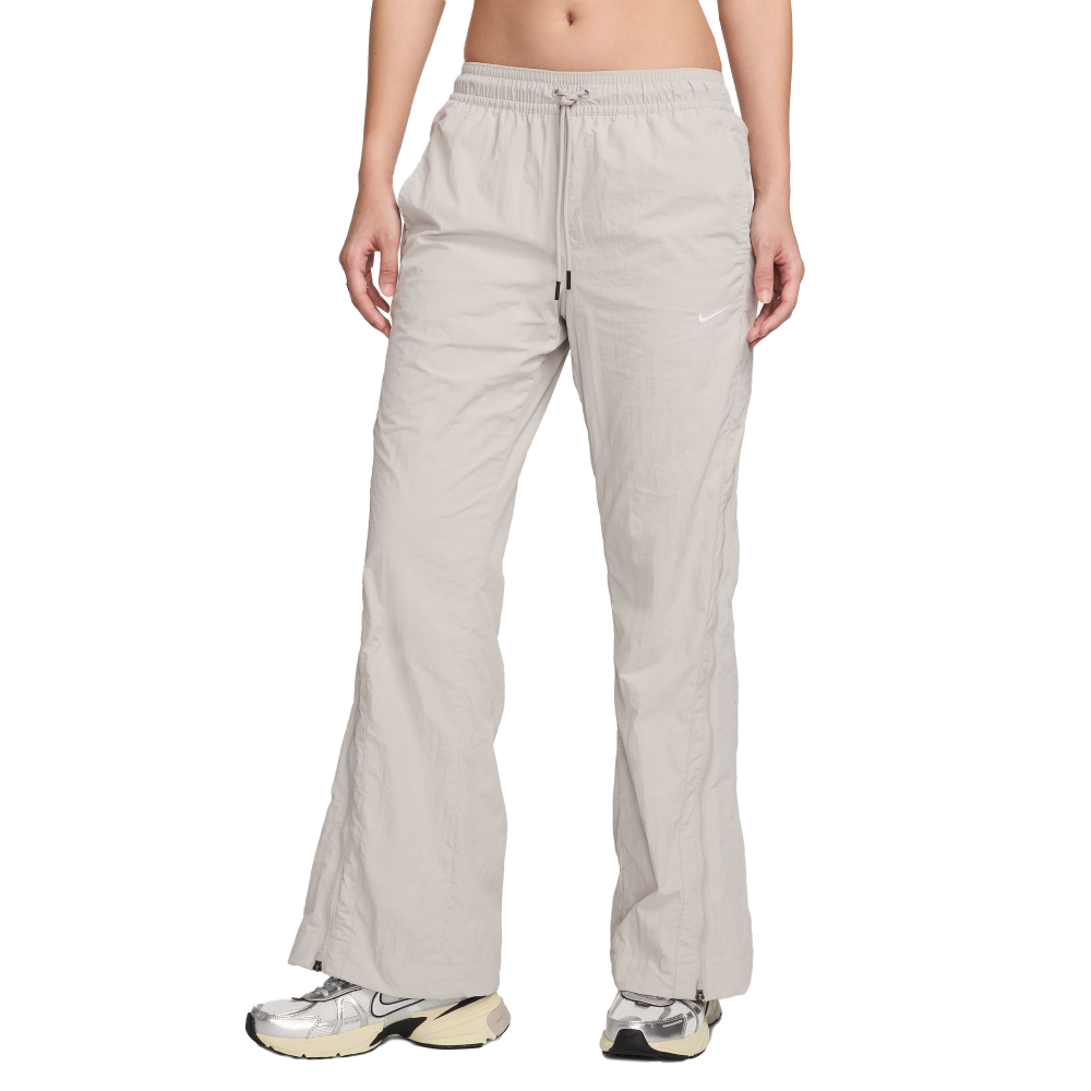 Nike Repelhose mit mittelhohem Bund und Reißverschluss (lt iron ore / white) - M
