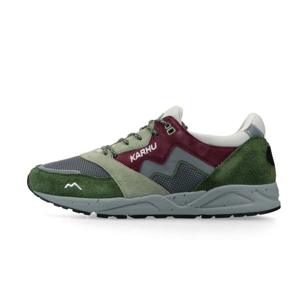 Karhu Aria 95 (bronze green / fig)