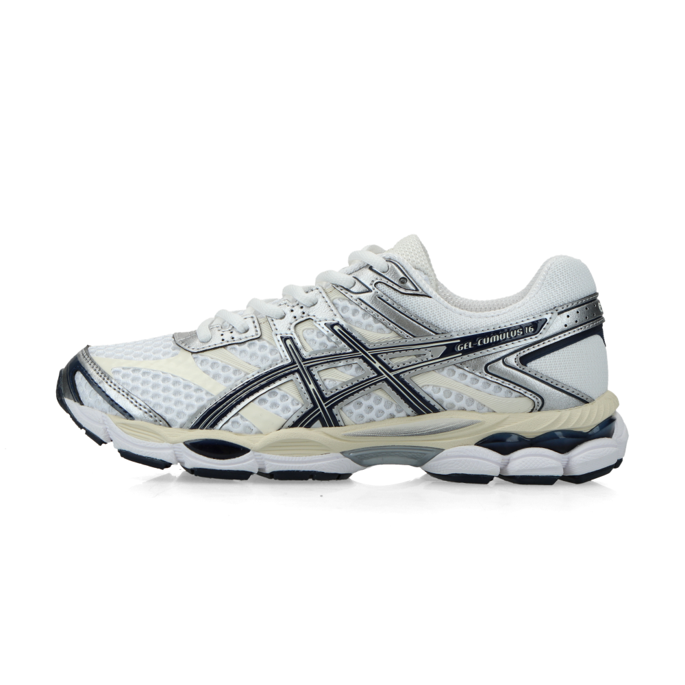 Asics Gel-Cumulus 16 “White Midnight”: Weiß-Navy für jeden Tag (4)