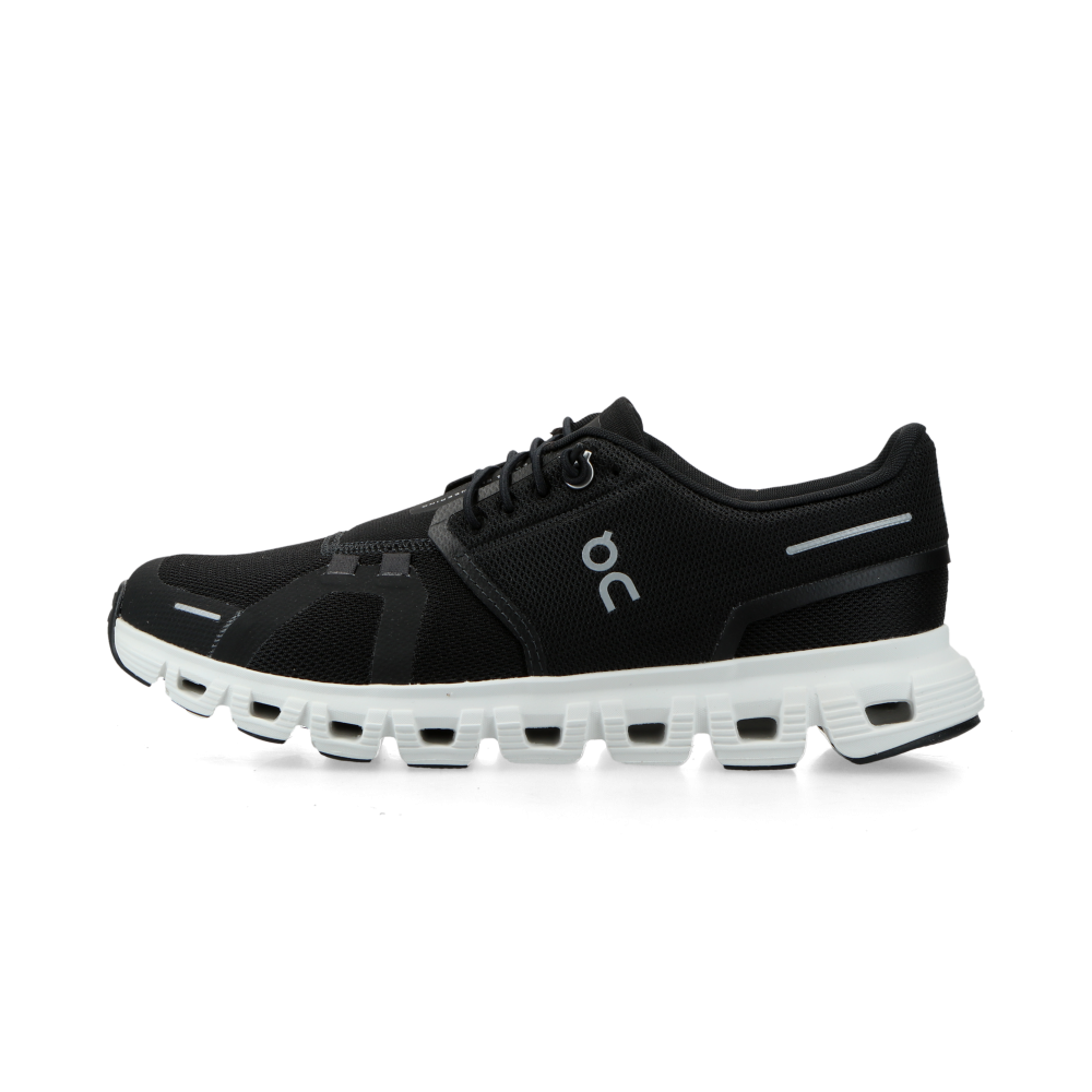 On Running Cloud 6 “Black White”: Komfort, mit einem Steinchen (5)