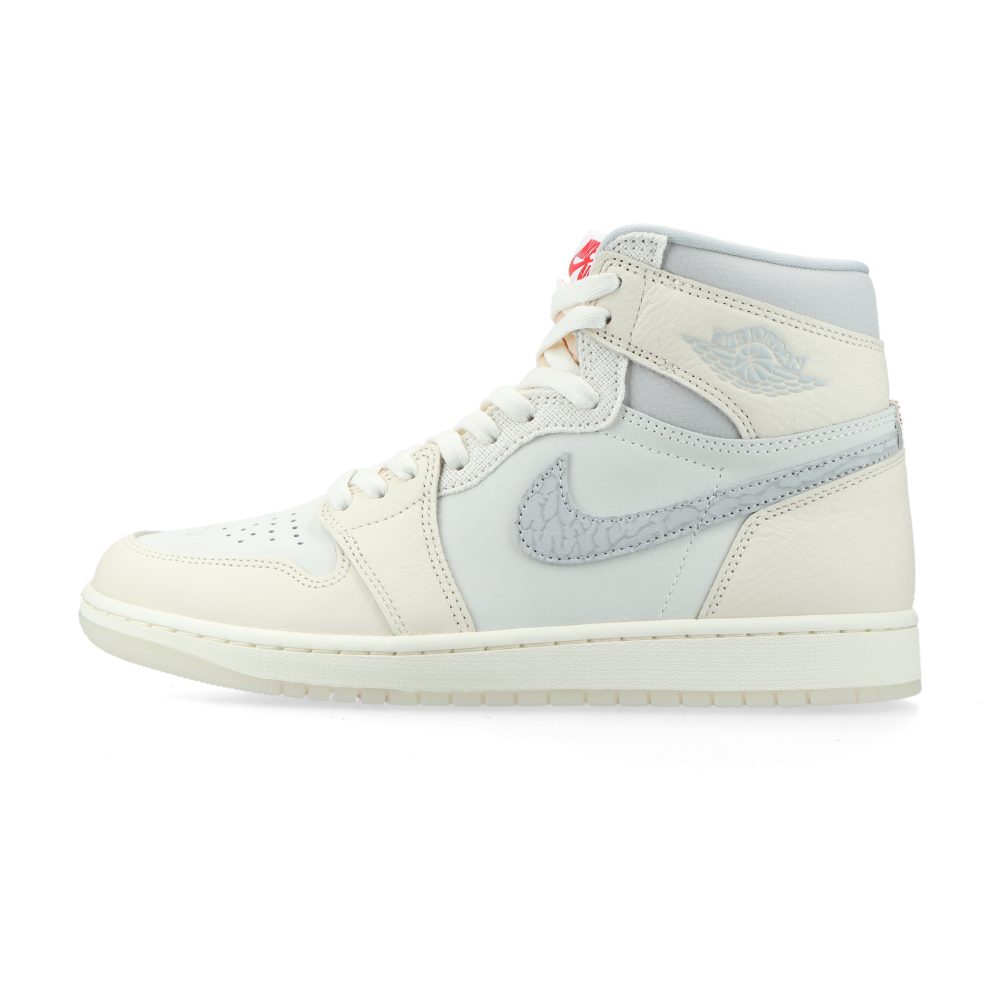 Air Jordan 1 High “Sail University Red”: klassisch, aber wärmer (4)